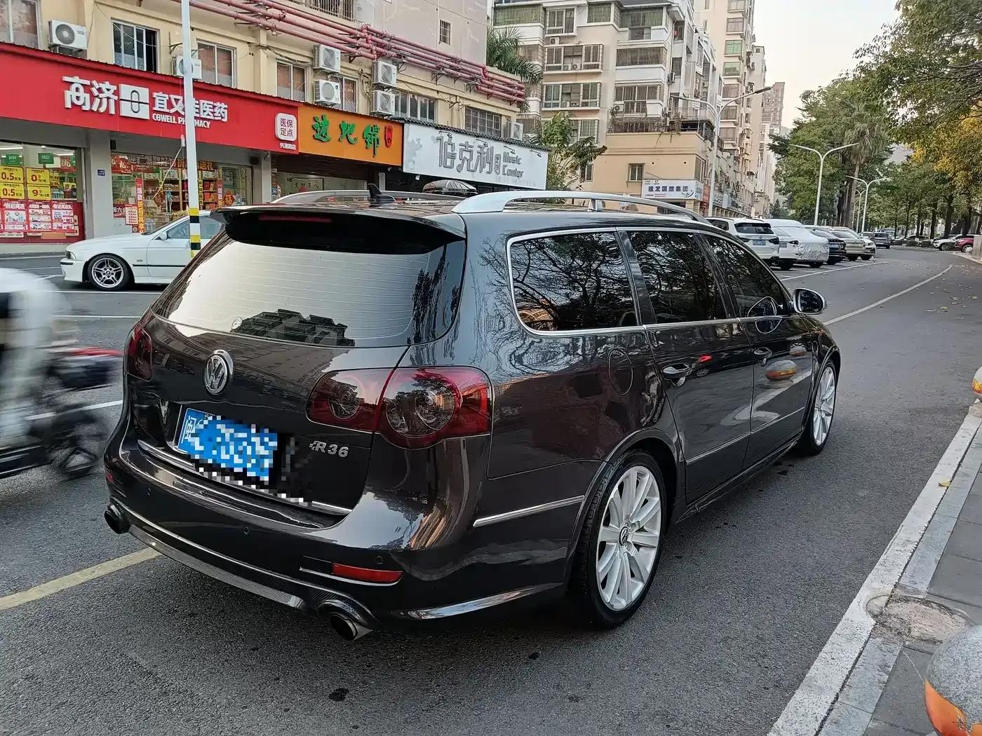 2008 Passat R36 Touring Edition — миниатюра 5