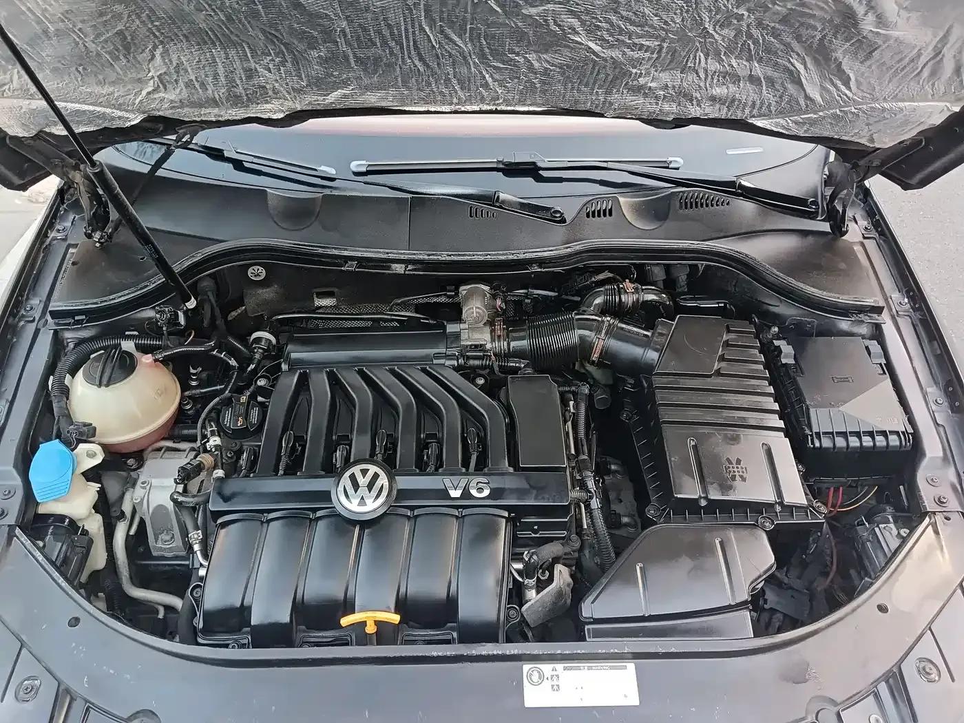 2008 Passat R36 Touring Edition — миниатюра 7