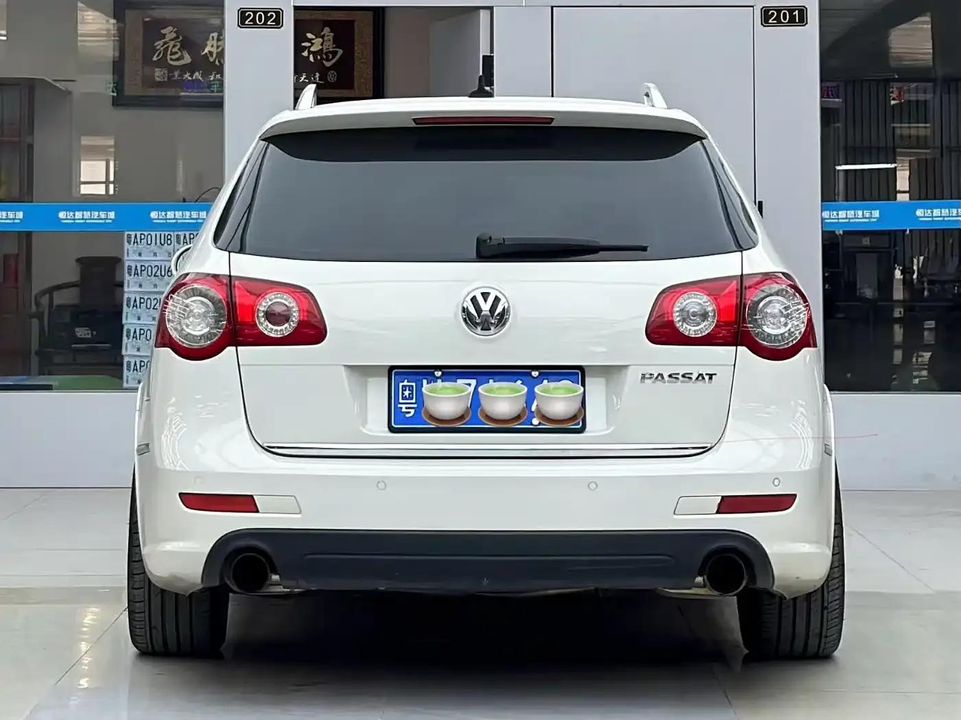 2008 Passat R36 Touring Edition — миниатюра 9
