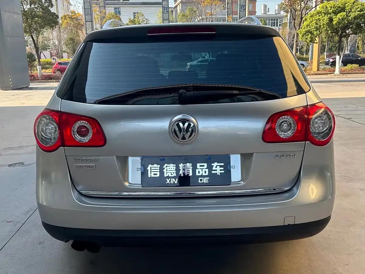 2011 Passat 2.0T Touring Luxury Edition — миниатюра 8