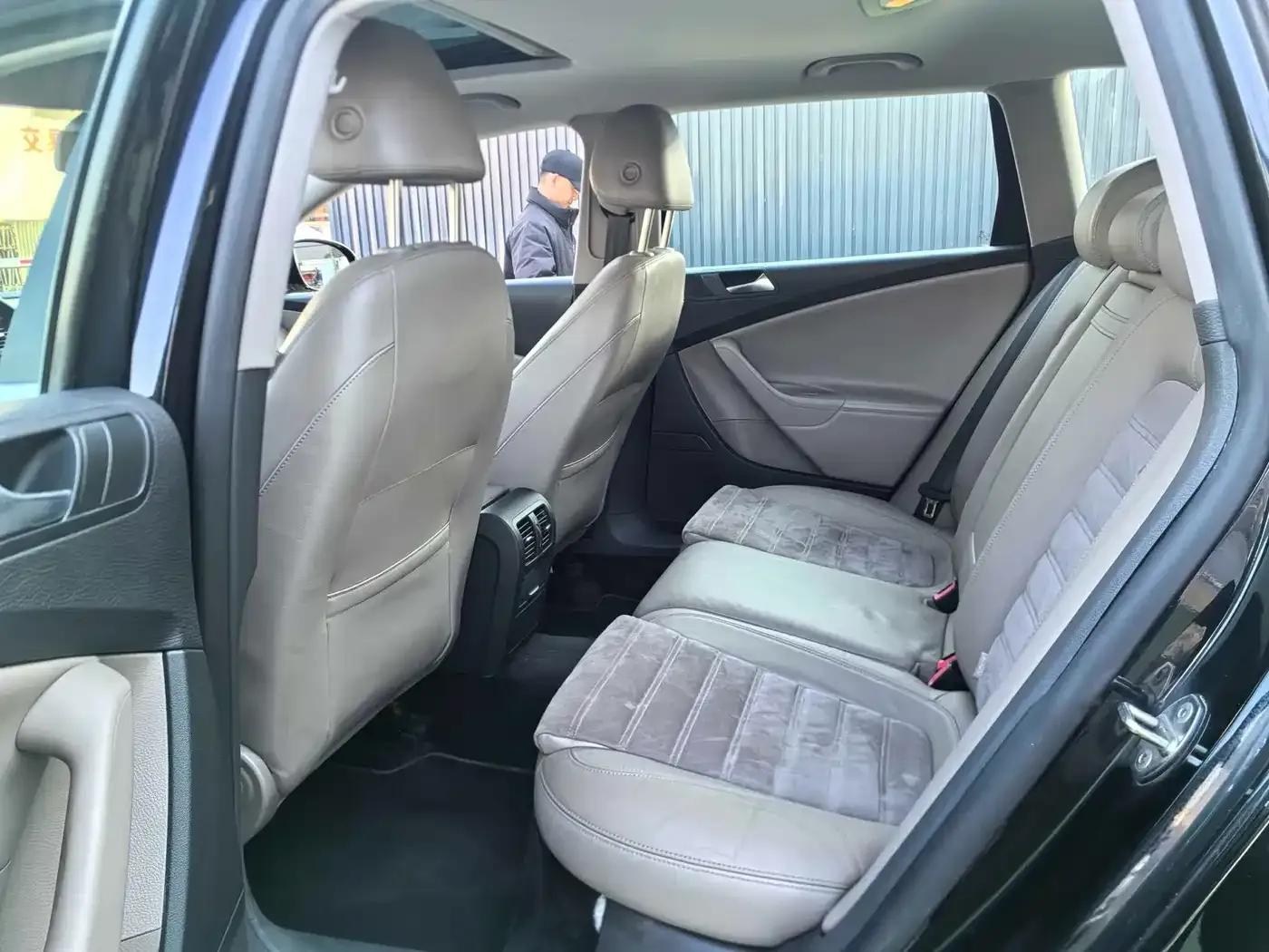 2011 Passat 2.0T Touring Comfort Edition — миниатюра 6