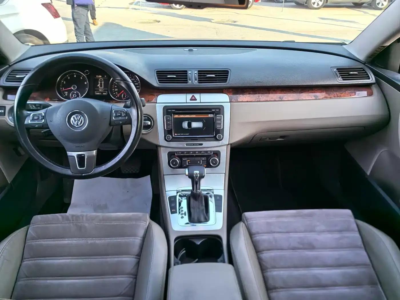 2011 Passat 2.0T Touring Comfort Edition — миниатюра 9