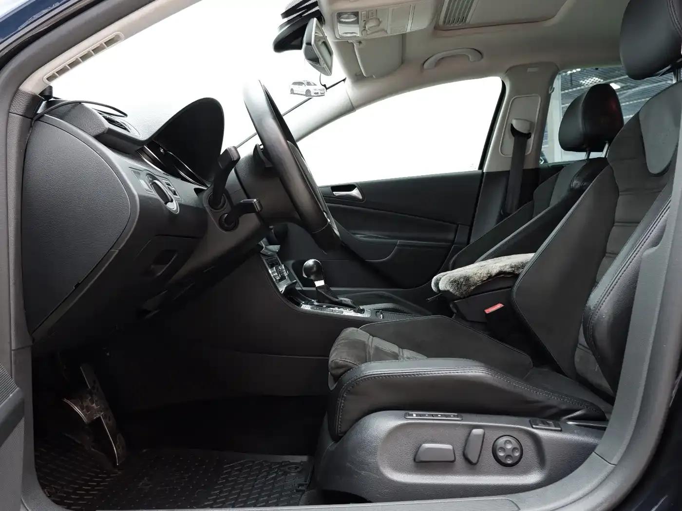 2008 Passat R36 Touring Edition — миниатюра 5