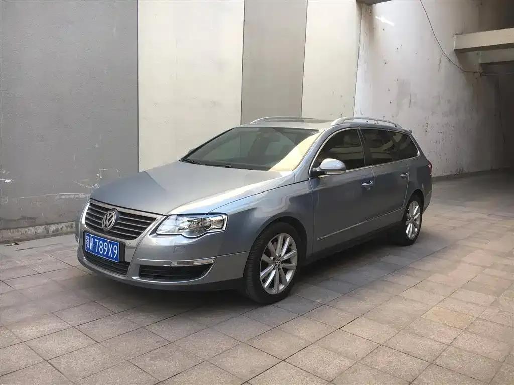 2011 Passat 2.0T Touring Luxury Edition — миниатюра 1