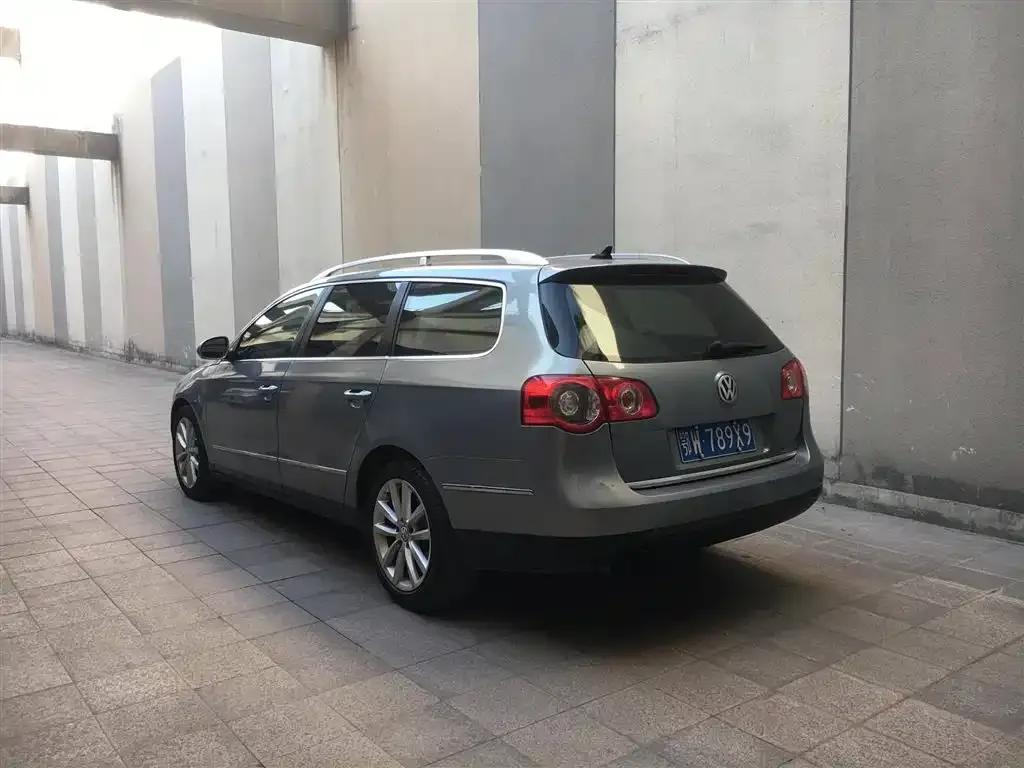2011 Passat 2.0T Touring Luxury Edition — миниатюра 4