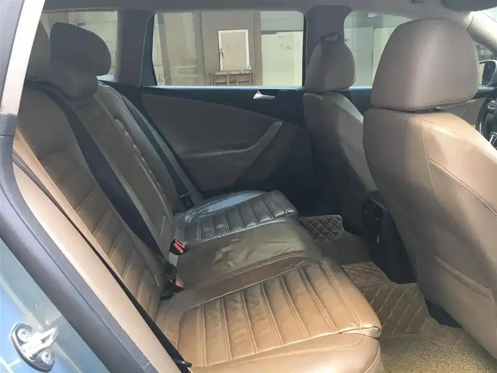 2011 Passat 2.0T Touring Luxury Edition — миниатюра 9