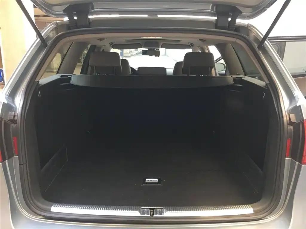 2011 Passat 2.0T Touring Luxury Edition — миниатюра 10