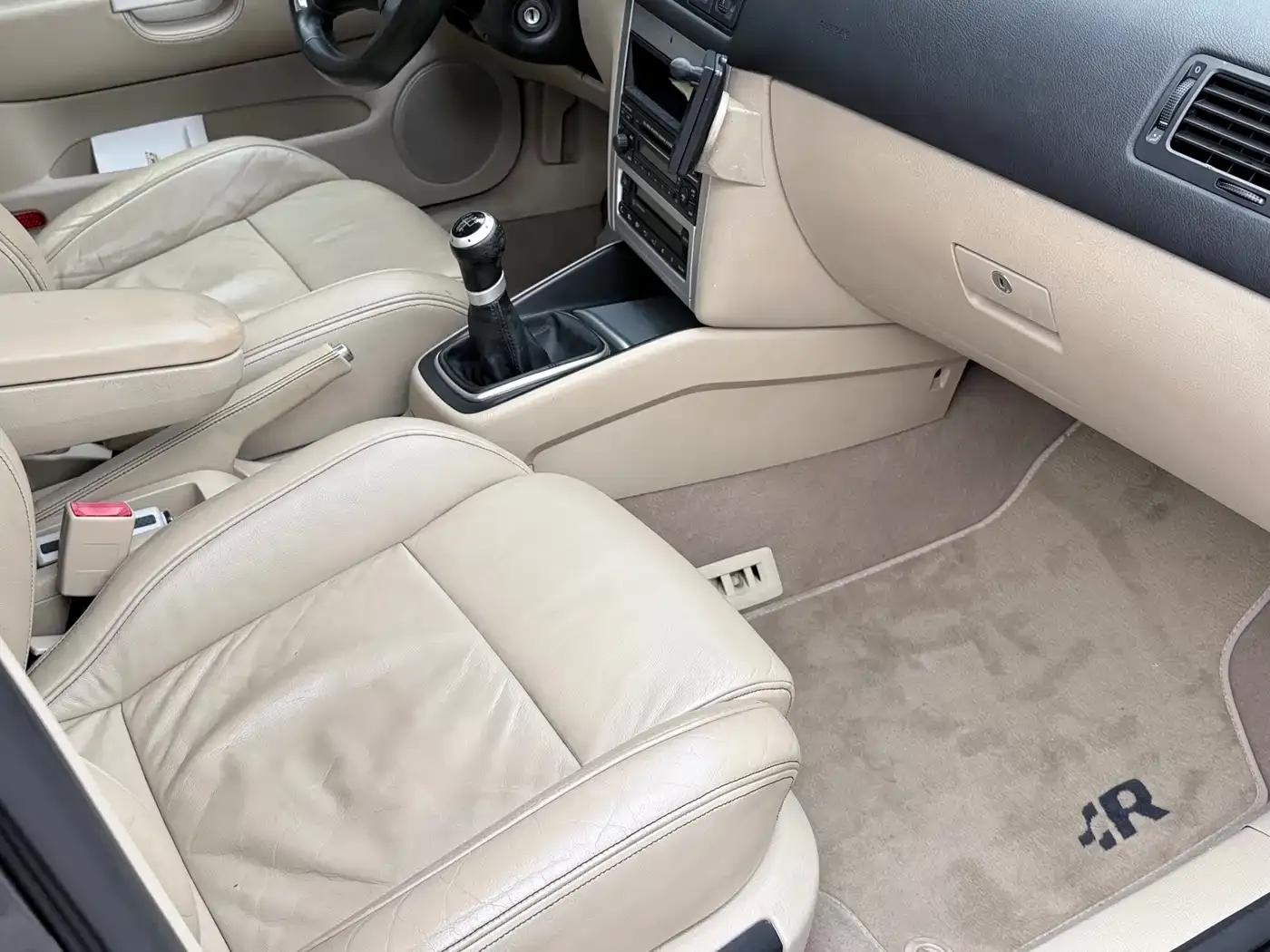 2005 Volkswagen Bora Classic 1.8T R (Sport Edition) — миниатюра 6