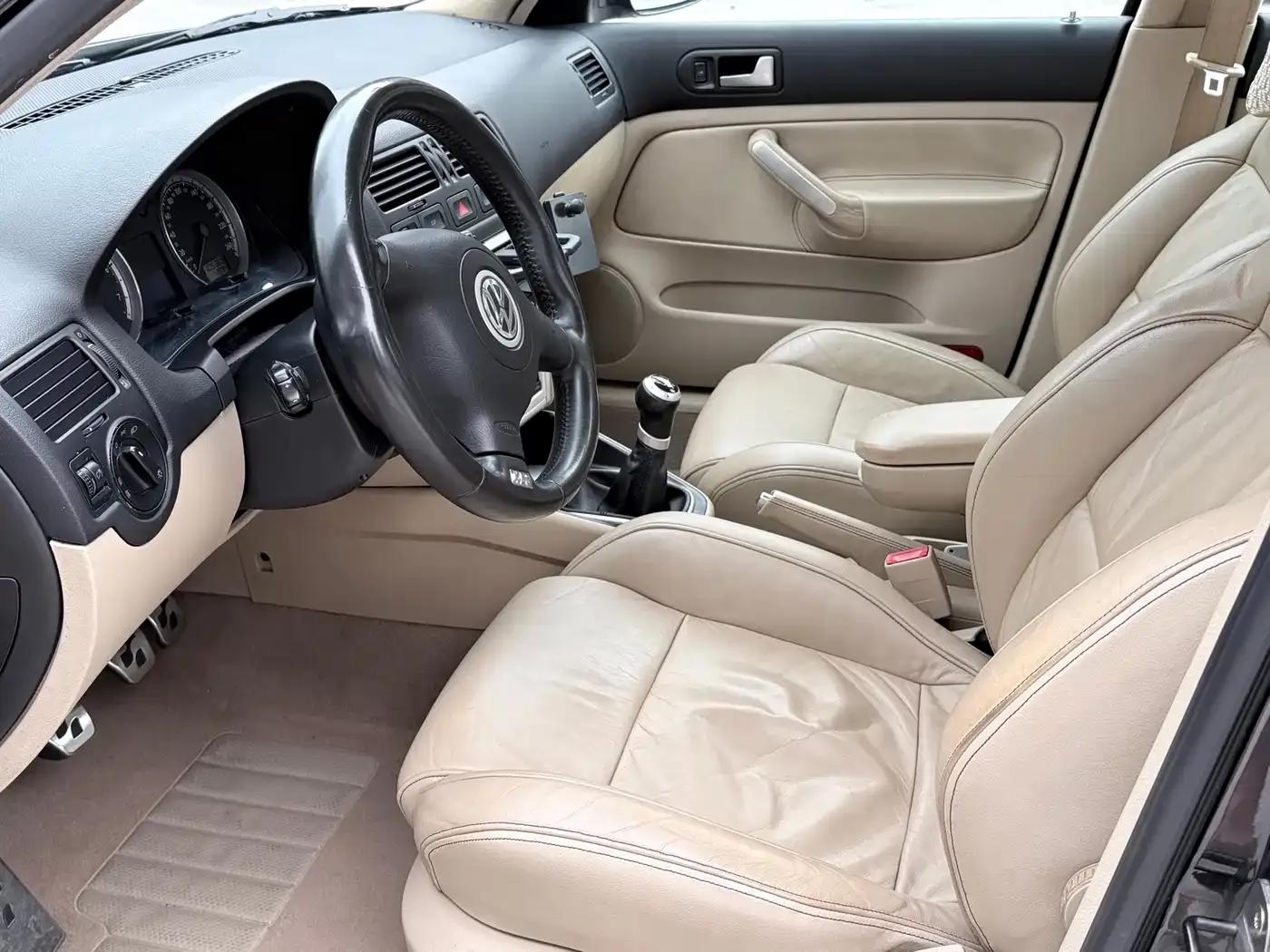 2005 Volkswagen Bora Classic 1.8T R (Sport Edition) — миниатюра 7