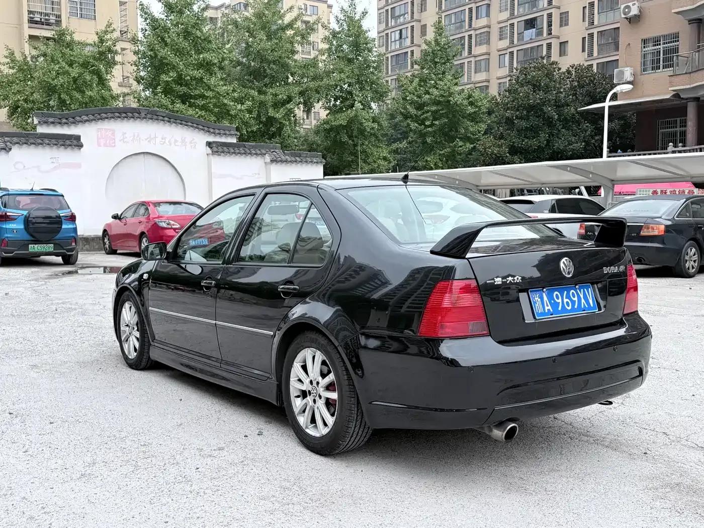 2005 Volkswagen Bora Classic 1.8T R (Sport Edition) — миниатюра 9