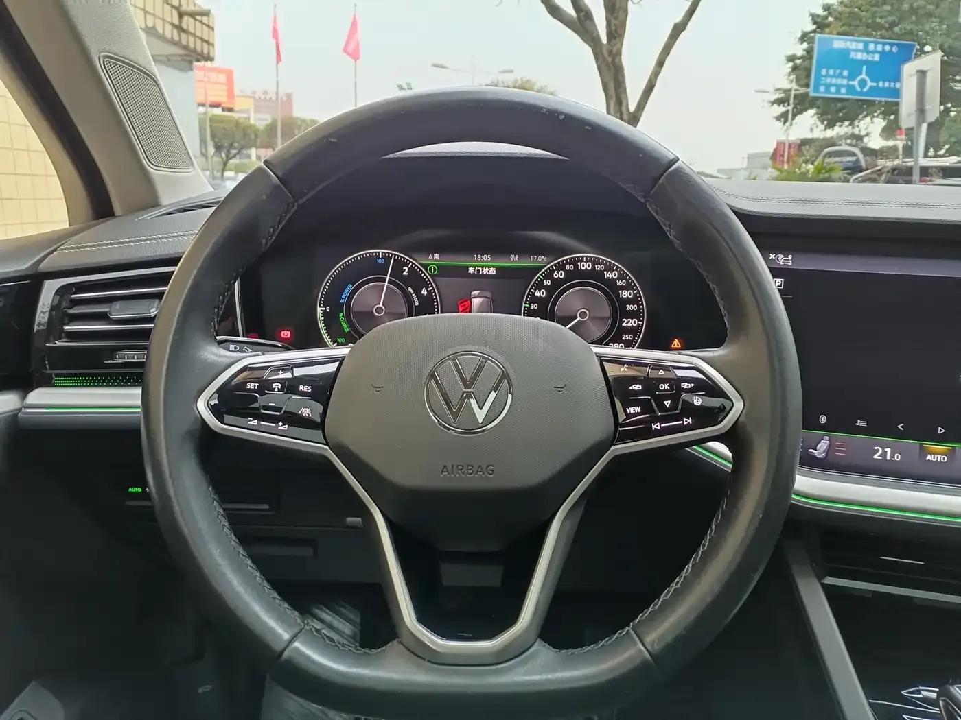 Touareg eHybrid 2021 — миниатюра 13