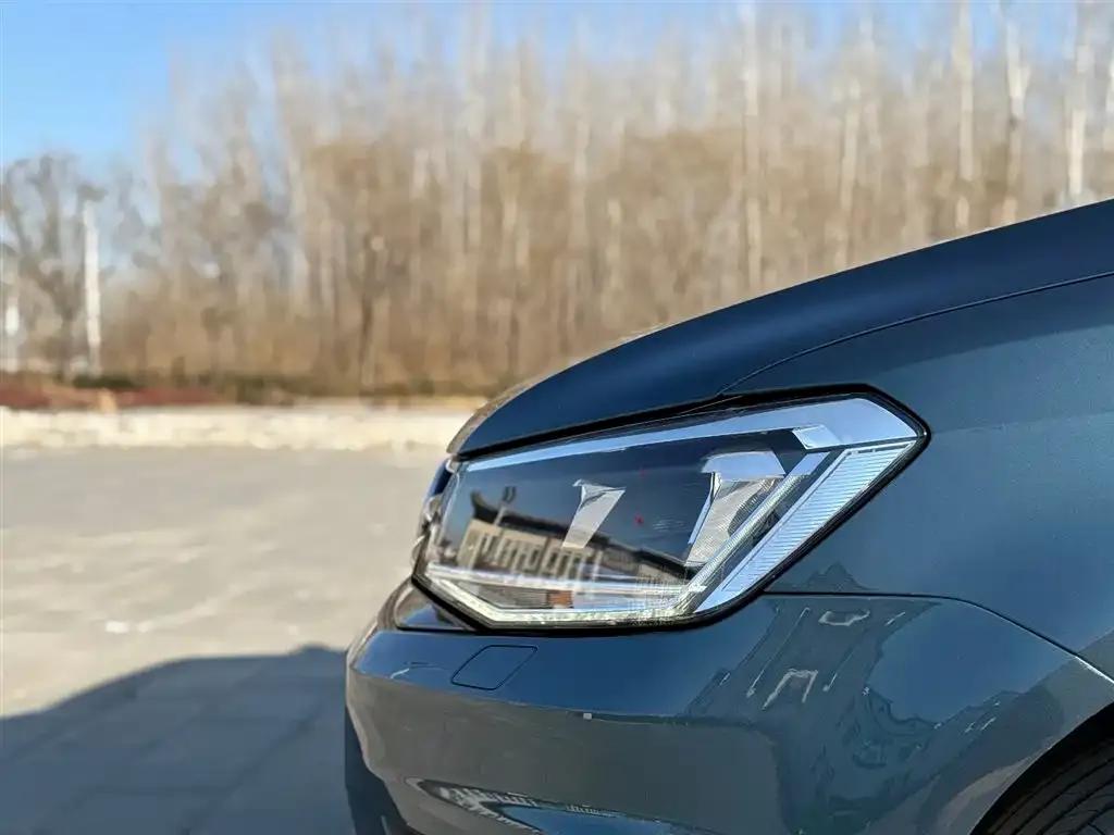 2016 Caddy 1.4L Manual — миниатюра 11