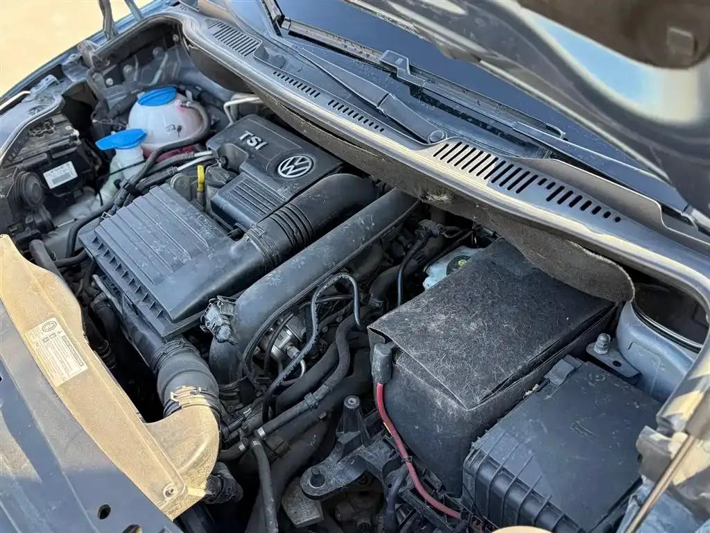 2016 Caddy 1.4L Manual — миниатюра 17