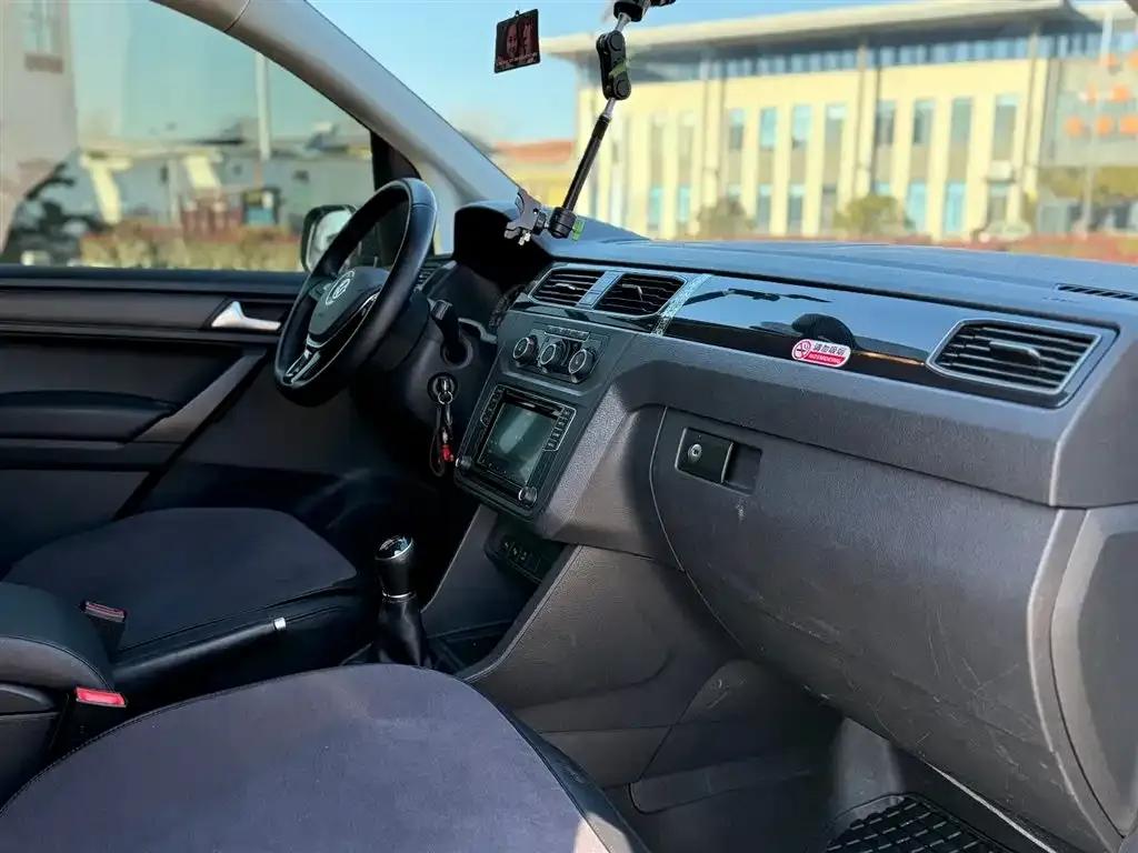 2016 Caddy 1.4L Manual — миниатюра 28