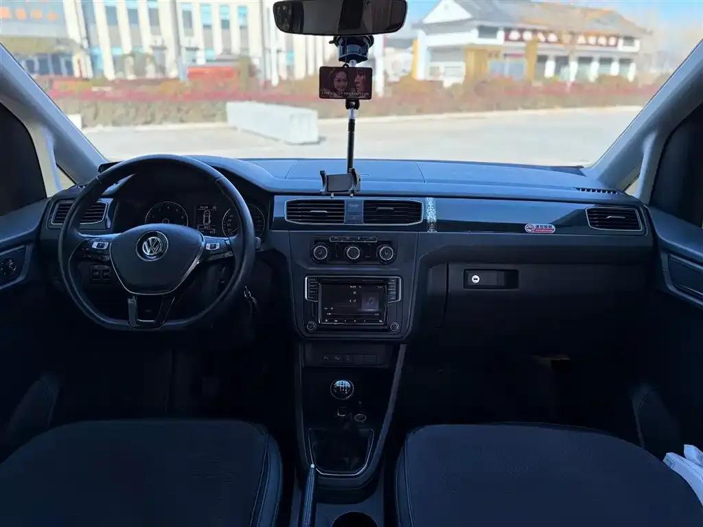 2016 Caddy 1.4L Manual — миниатюра 29