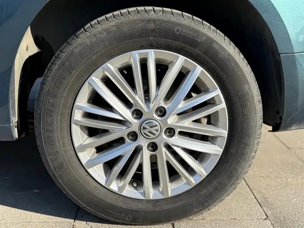 2016 Caddy 1.4L Manual — миниатюра 10