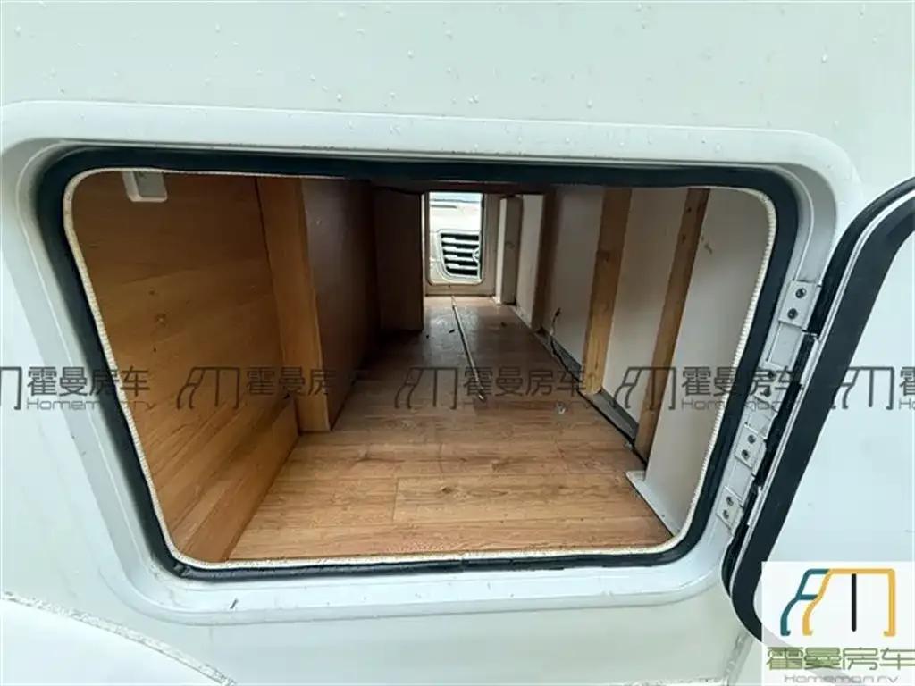 SAIC MAXUS V80 RV 2017 2.5T Diesel Version — миниатюра 17