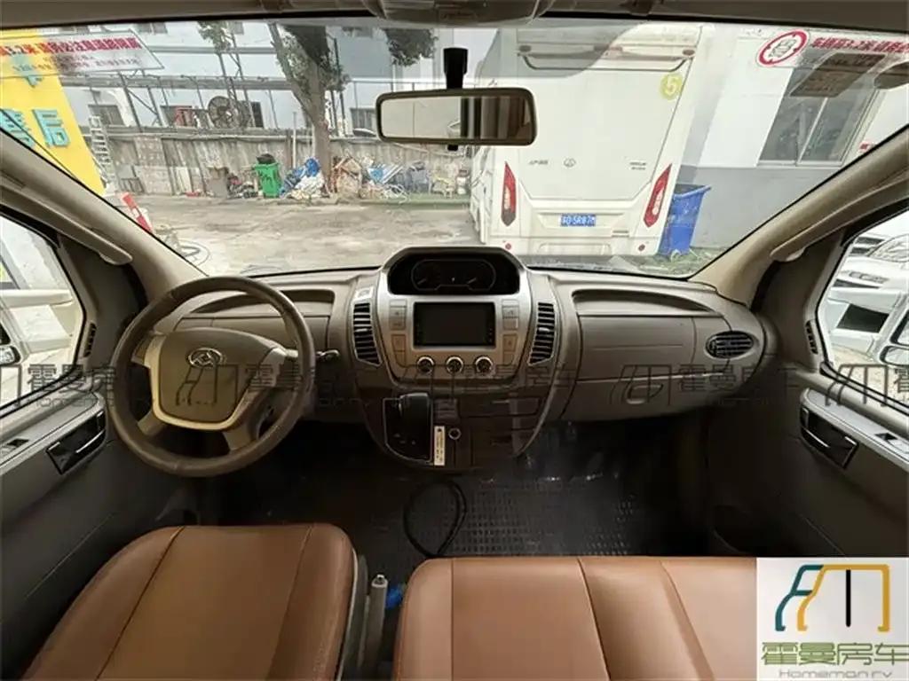 SAIC MAXUS V80 RV 2017 2.5T Diesel Version — миниатюра 5