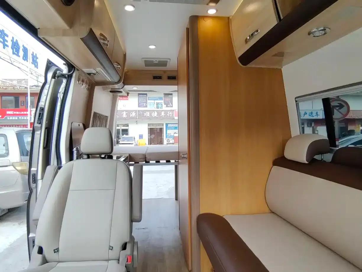 SAIC MAXUS V80 RV, 2019 model, B-type RV, long wheelbase. — миниатюра 8