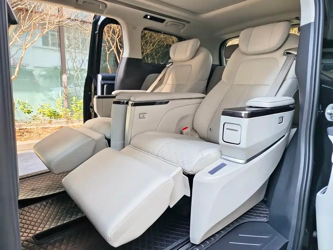 Everyone 9 2024 Super Hybrid Long Range Mountain Edition 7-Seater — миниатюра 18