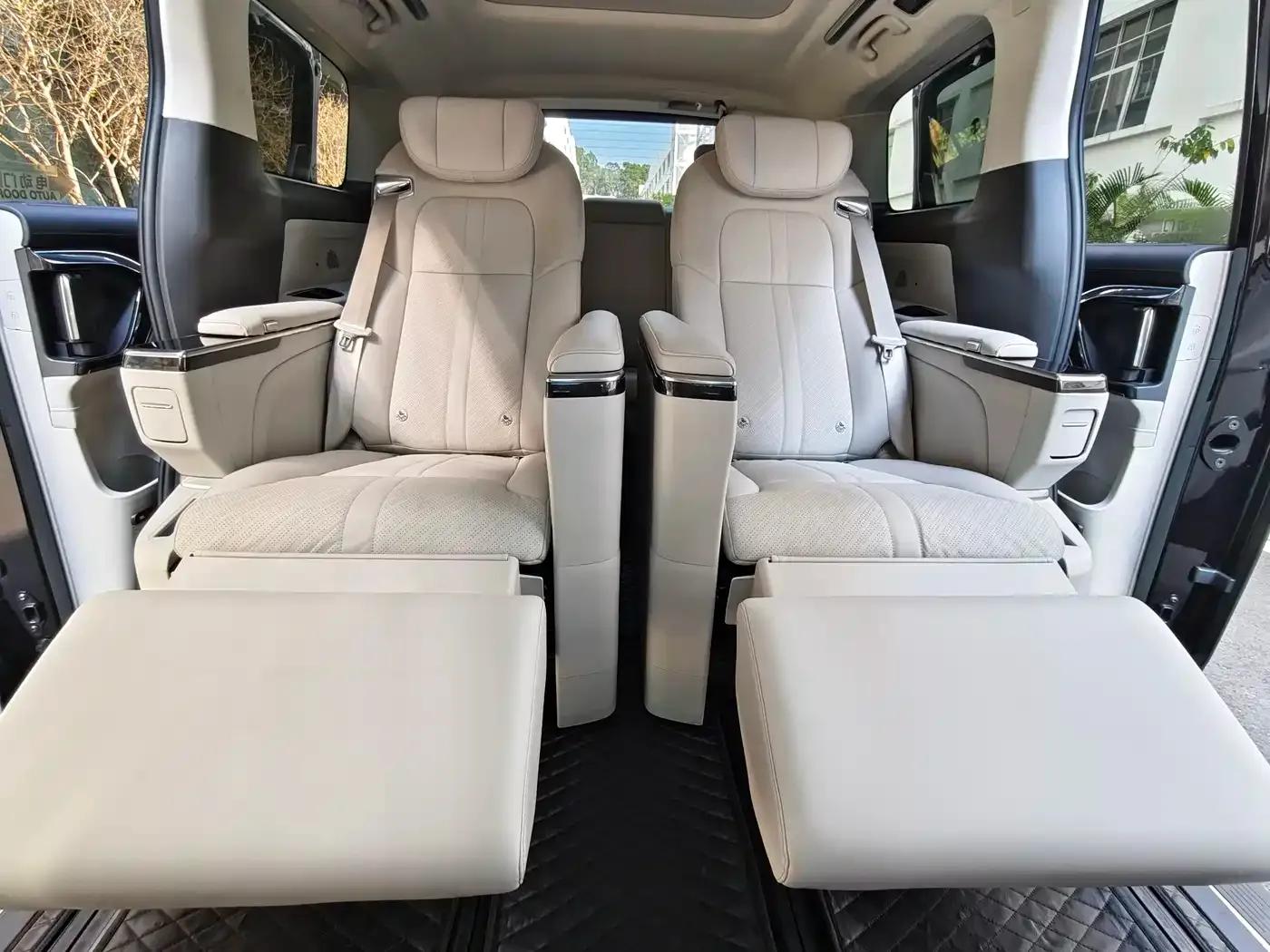 Everyone 9 2024 Super Hybrid Long Range Mountain Edition 7-Seater — миниатюра 19