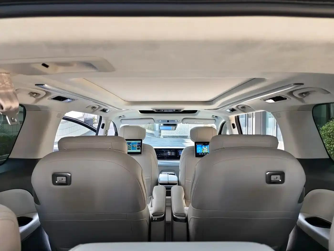 Everyone 9 2024 Super Hybrid Long Range Mountain Edition 7-Seater — миниатюра 21