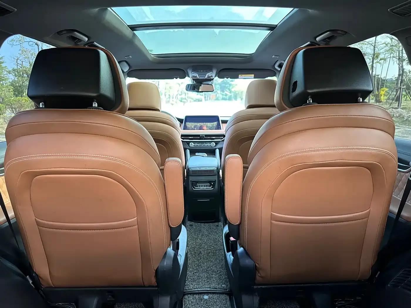 SAIC MAXUS D90 Pro 2021 2.0T Gasoline 4WD Flagship Edition 6-Seater — миниатюра 17