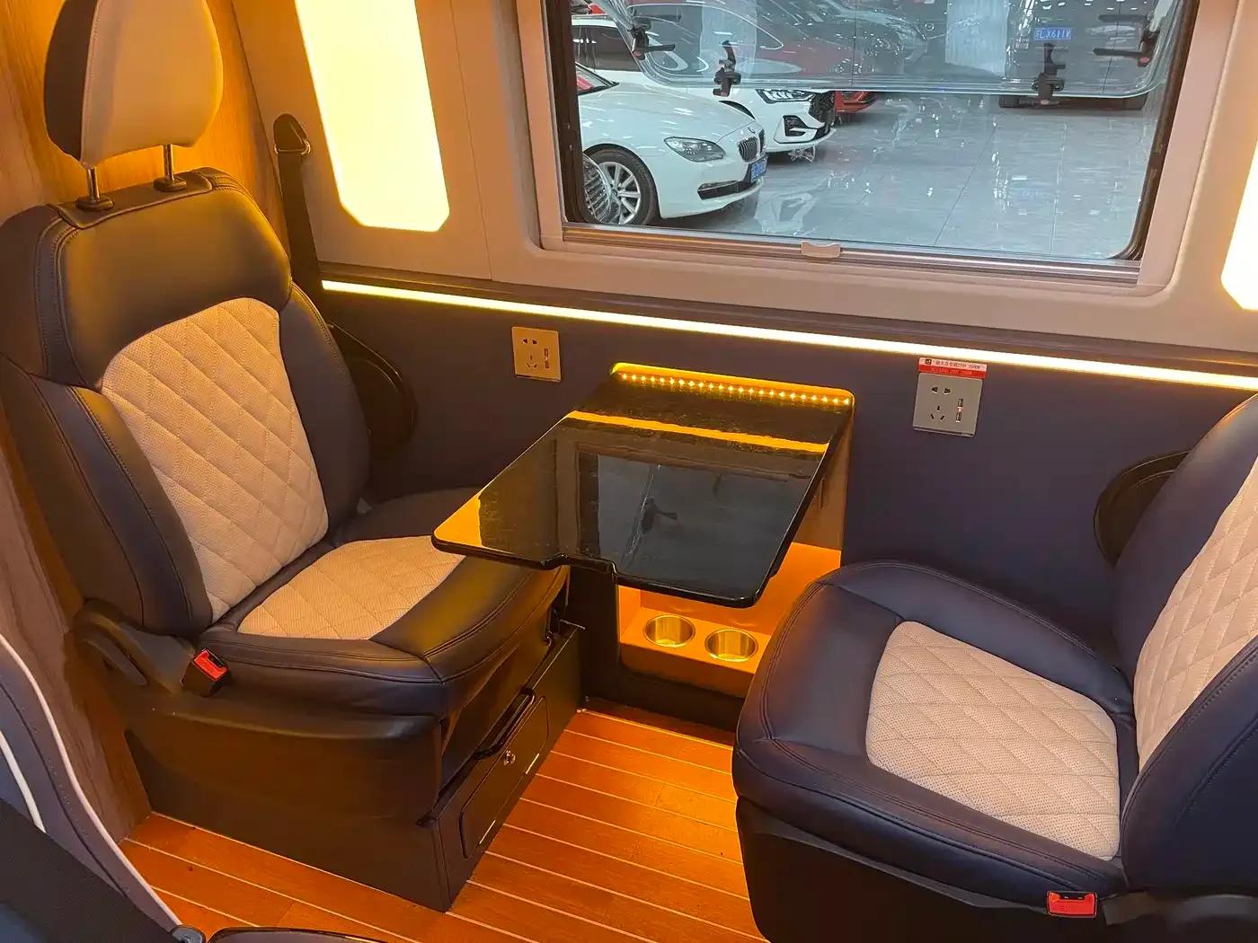SAIC MAXUS V90 Motorhome 2021 Model 2.0T Traveler V90 Self-propelled Class B Motorhome Flagship Edition — миниатюра 12