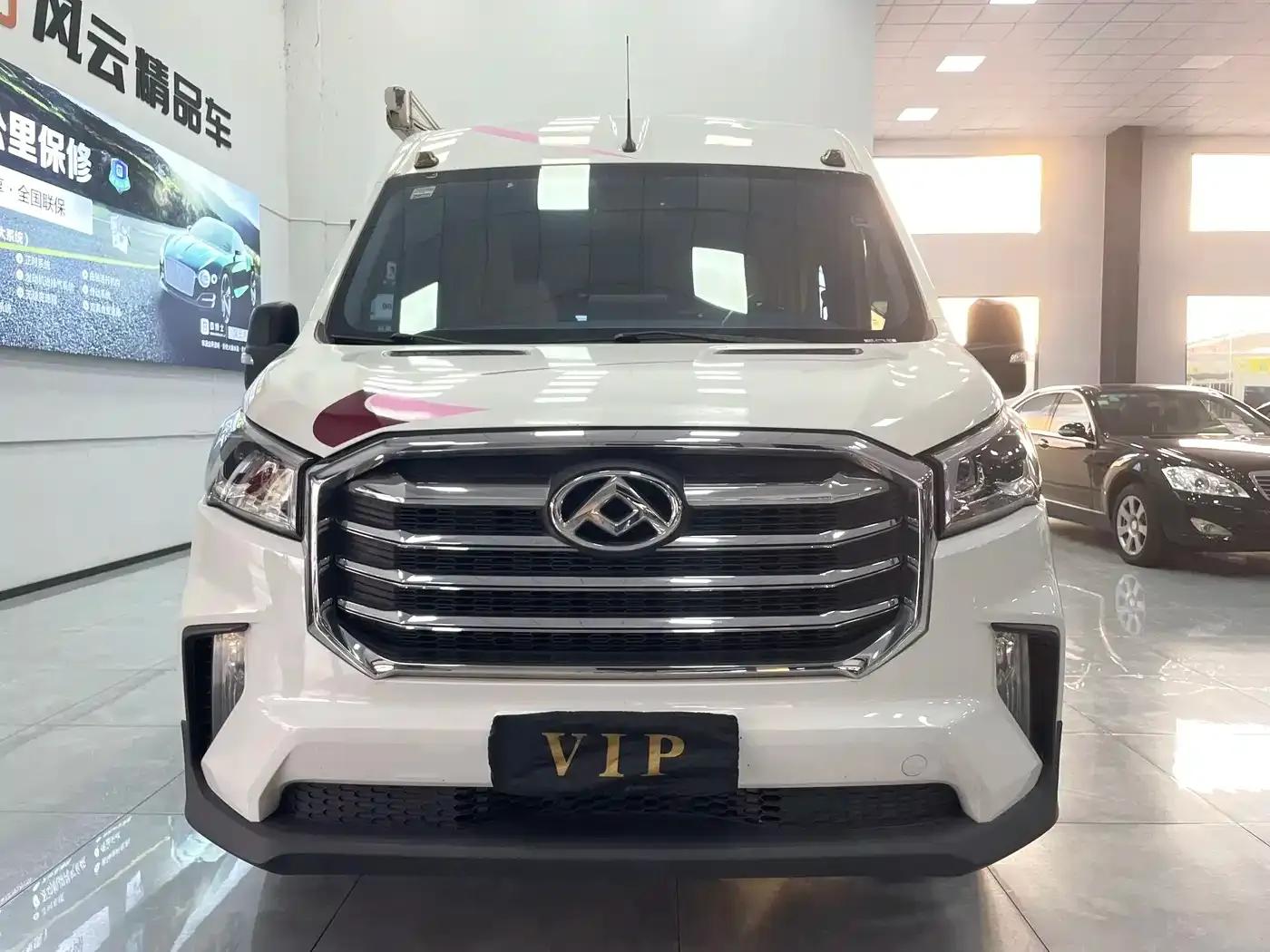 SAIC MAXUS V90 Motorhome 2021 Model 2.0T Traveler V90 Self-propelled Class B Motorhome Flagship Edition — миниатюра 3
