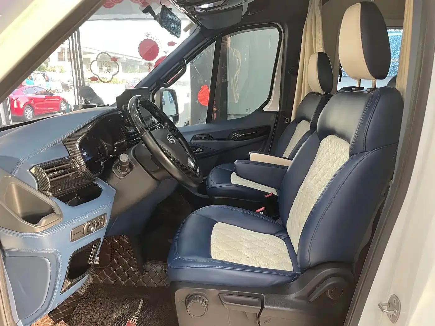 SAIC MAXUS V90 Motorhome 2021 Model 2.0T Traveler V90 Self-propelled Class B Motorhome Flagship Edition — миниатюра 8