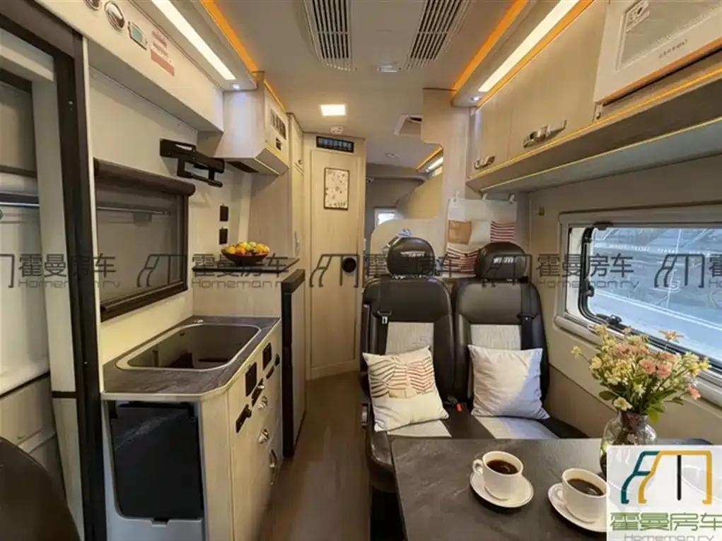 SAIC MAXUS V90 RV 2020 Model 2.0T C-type RV — миниатюра 6