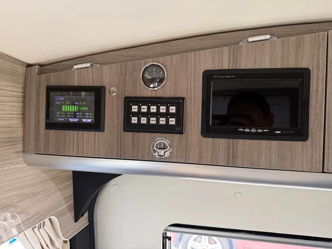 SAIC MAXUS V90 RV 2023 Model - Enjoy a Dynamic Lifestyle — миниатюра 15