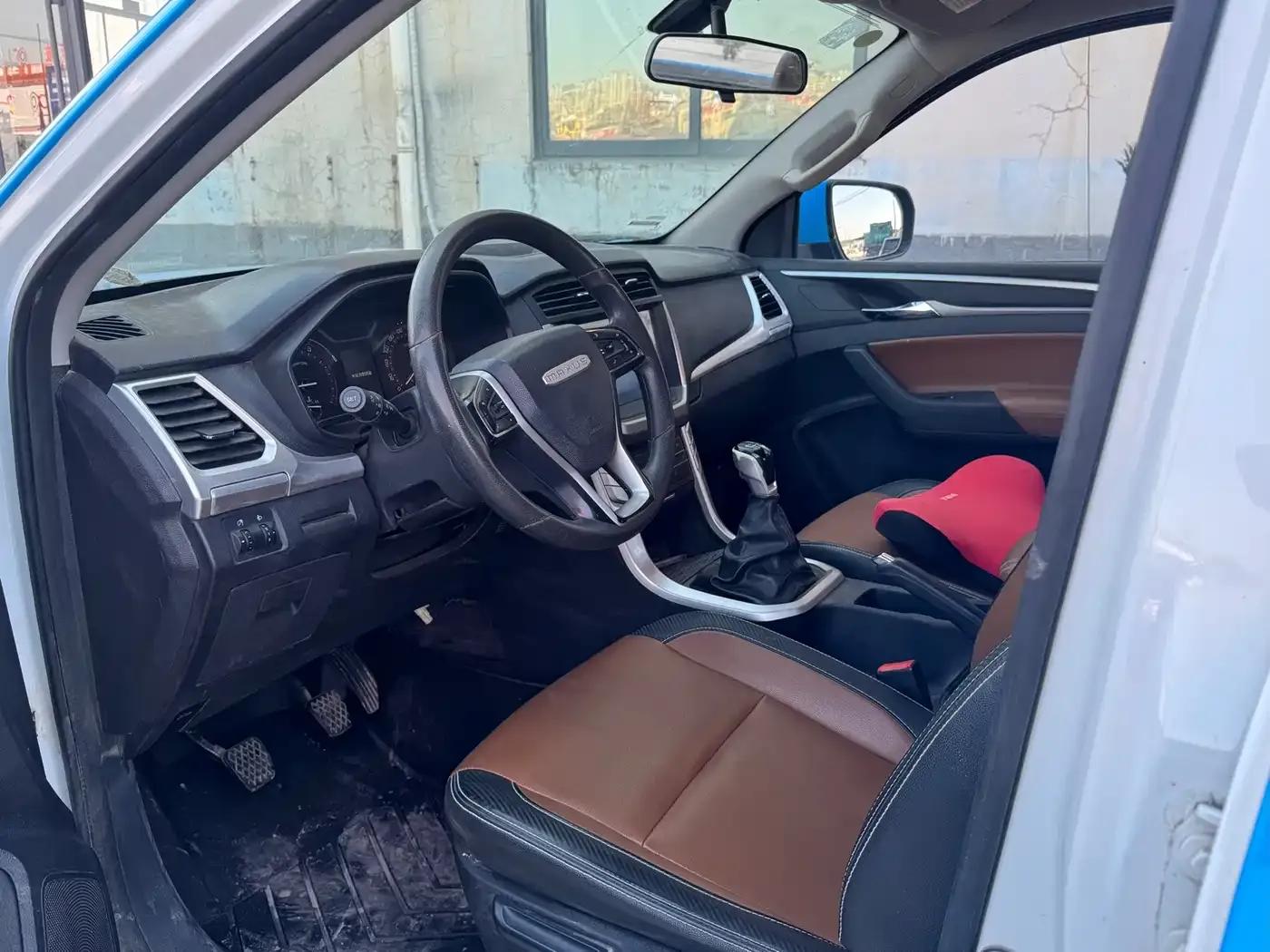 Maxus T70 2022 2.0T Diesel Manual 2WD Australian Version Standard Box — миниатюра 10