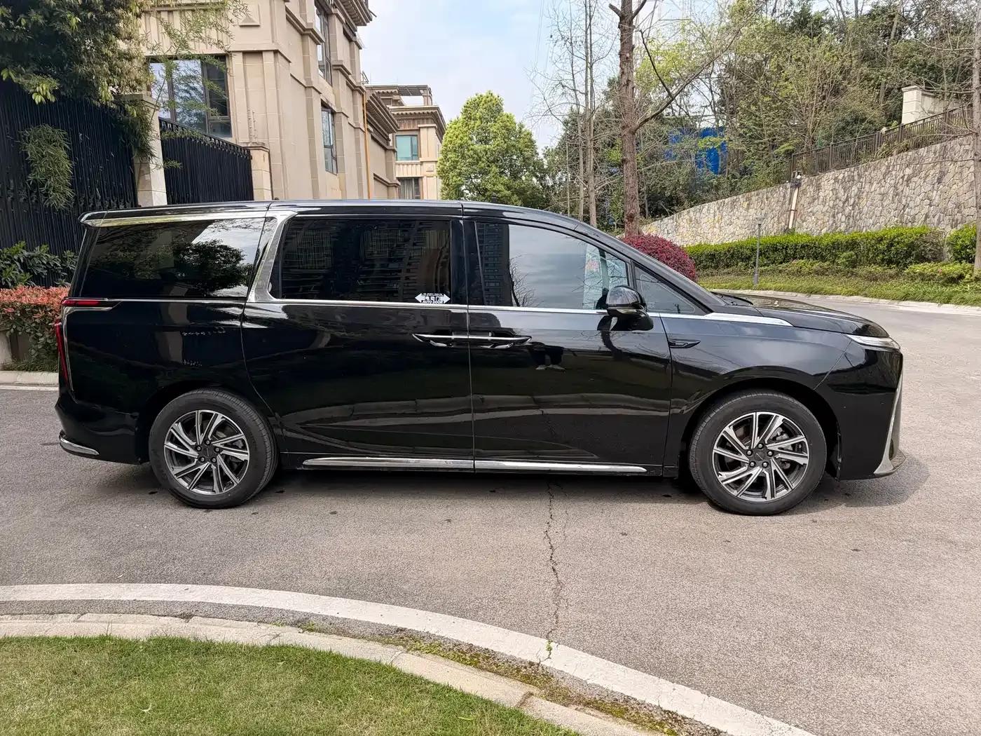 Maxus G90 2022 2.0T Nebula 7-seater Edition — миниатюра 4