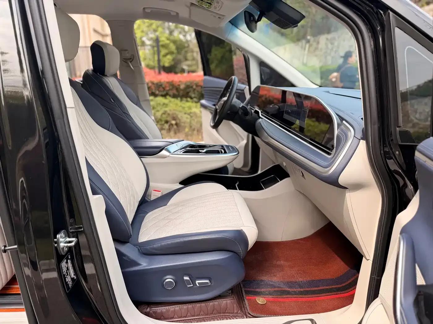 Maxus G90 2022 2.0T Nebula 7-seater Edition — миниатюра 9