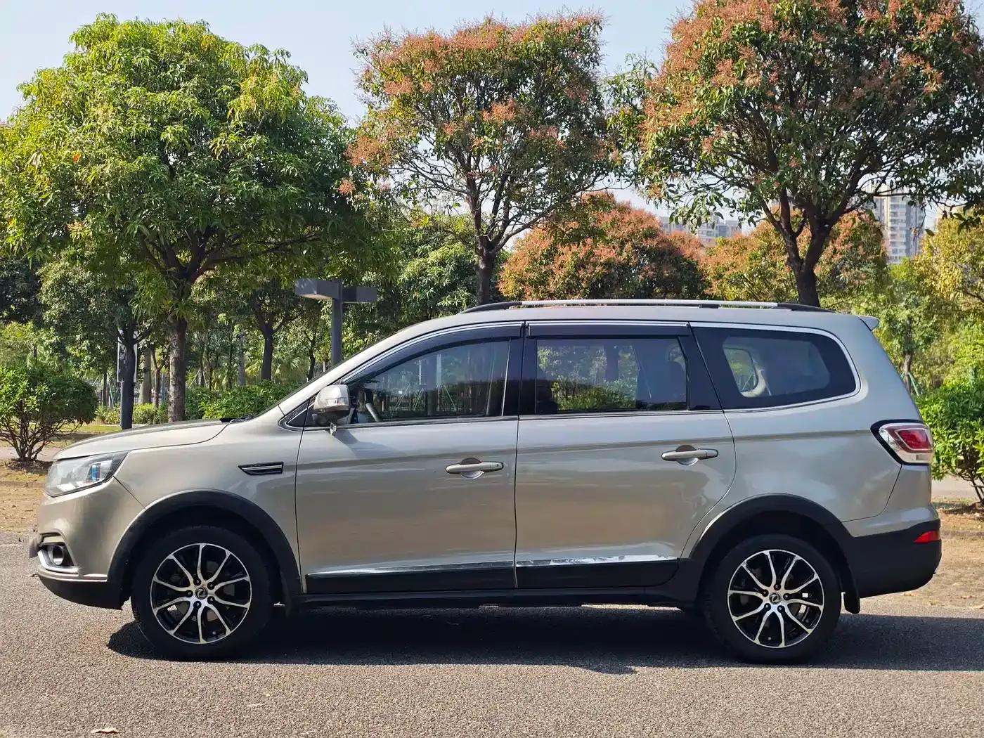 Jingyi X6 2017 Enjoy Series 1.5T CVT Luxury — миниатюра 5
