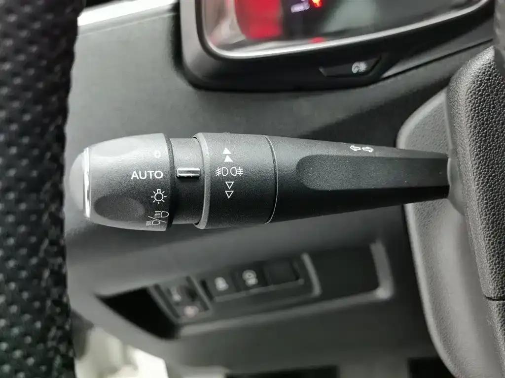 DS 4S 2016 1.6T Automatic Smart Edition THP160 — миниатюра 21