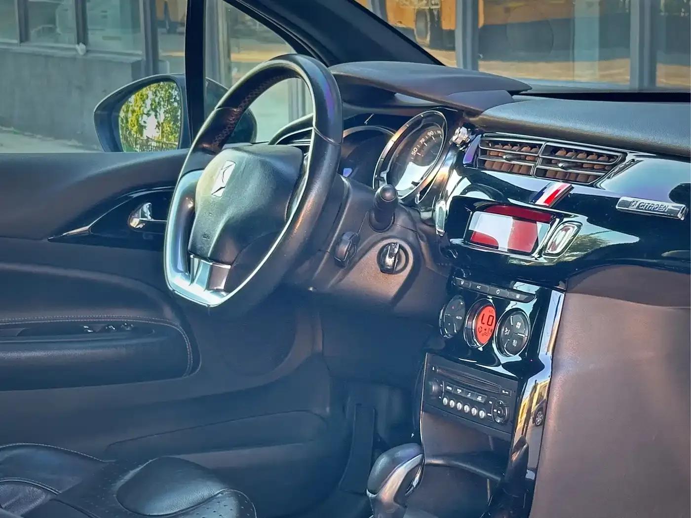 DS 3 Classic 2012 1.6L Fashion Edition — миниатюра 12