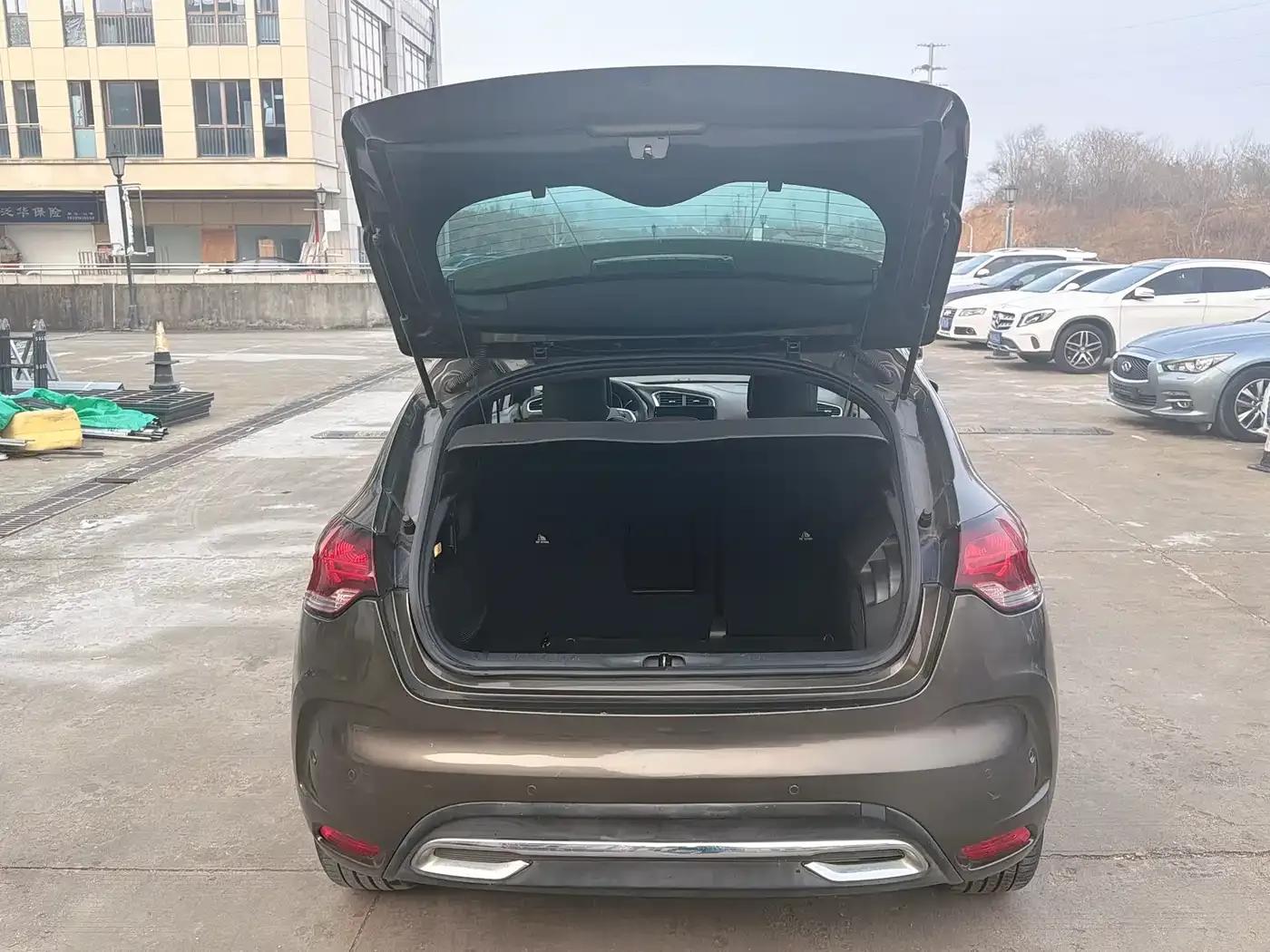 DS 4 2012 1.6T Elegant Edition — миниатюра 15