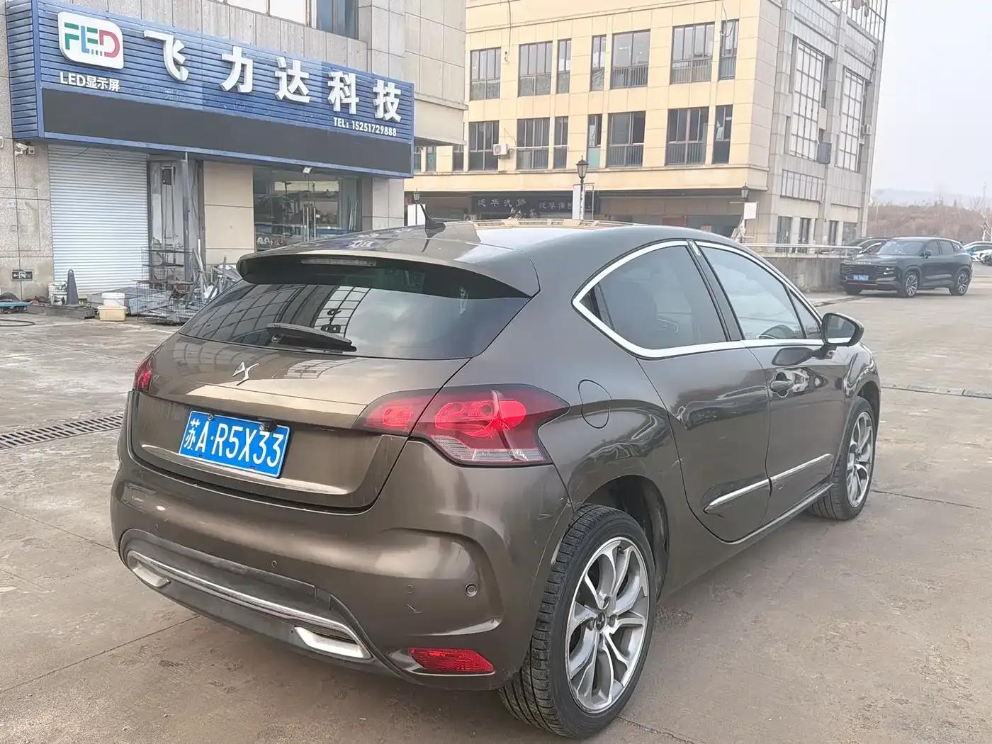 DS 4 2012 1.6T Elegant Edition — миниатюра 17