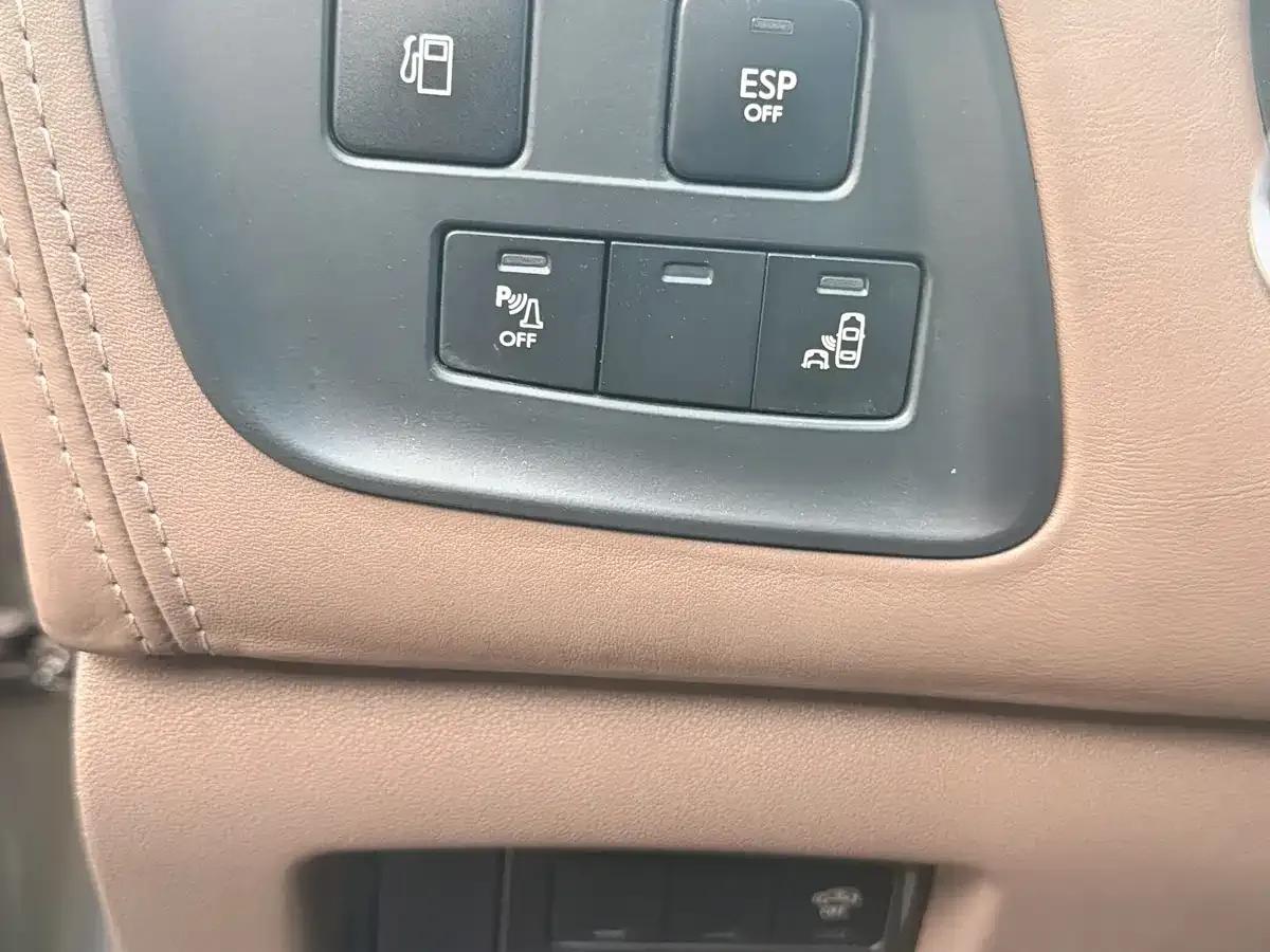 DS 4 2012 1.6T Elegant Edition — миниатюра 8