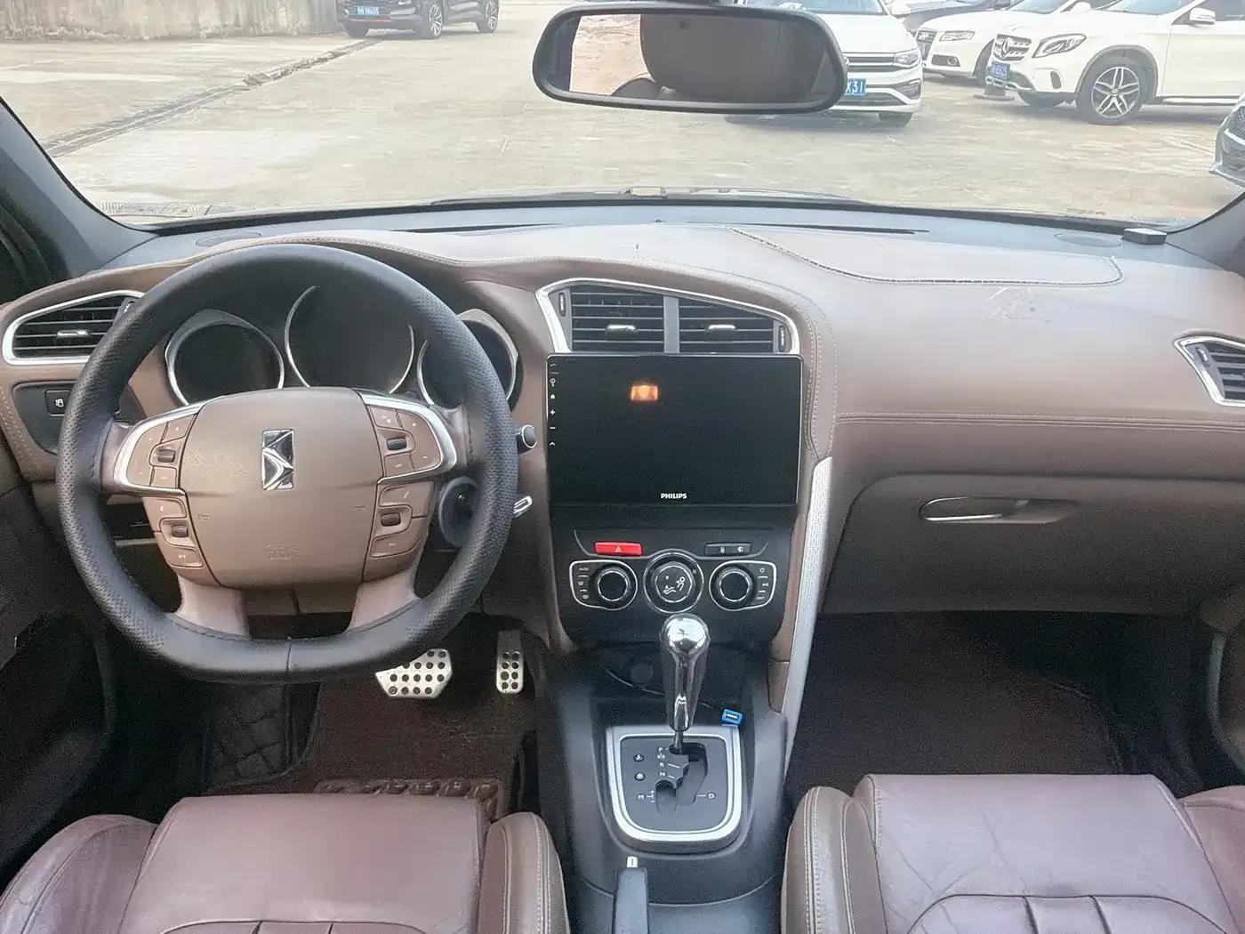 DS 4 2012 1.6T Elegant Edition — миниатюра 10