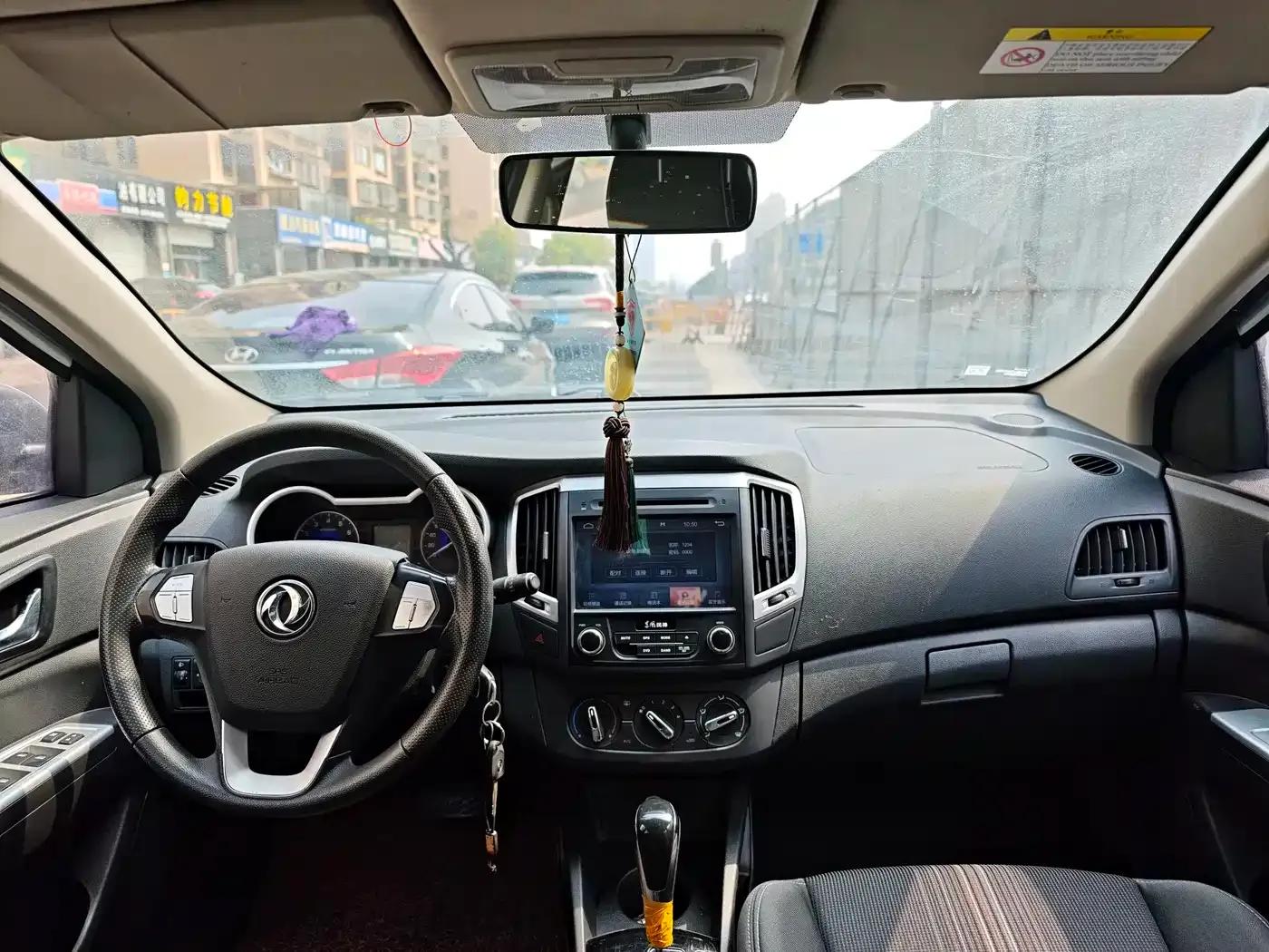 Dongfeng Fengshen AX3 2016 Model 1.5L Automatic Sporty Edition — миниатюра 9