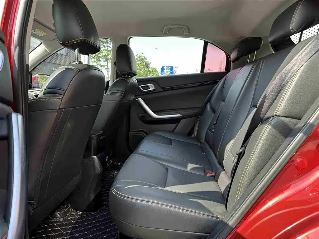 Dongfeng Fengshen AX4 2017 1.6L DCT Trendy Edition — миниатюра 18