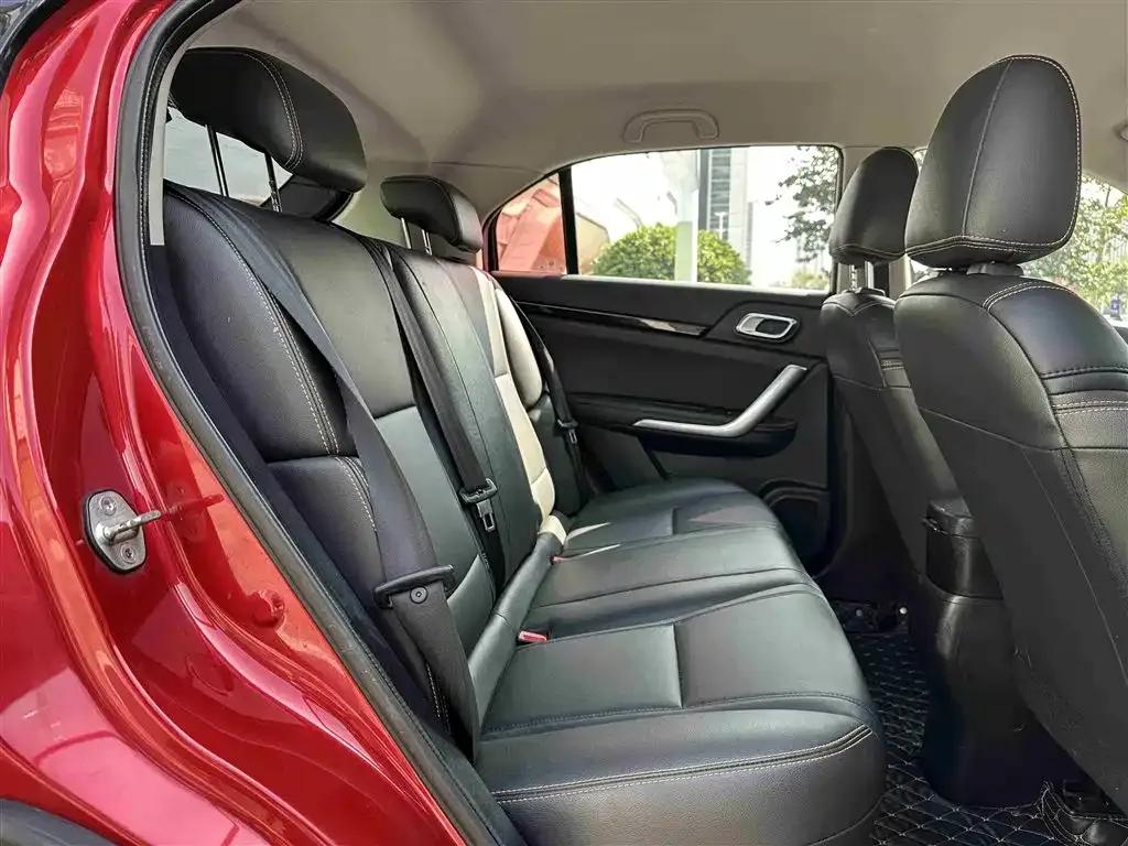 Dongfeng Fengshen AX4 2017 1.6L DCT Trendy Edition — миниатюра 19