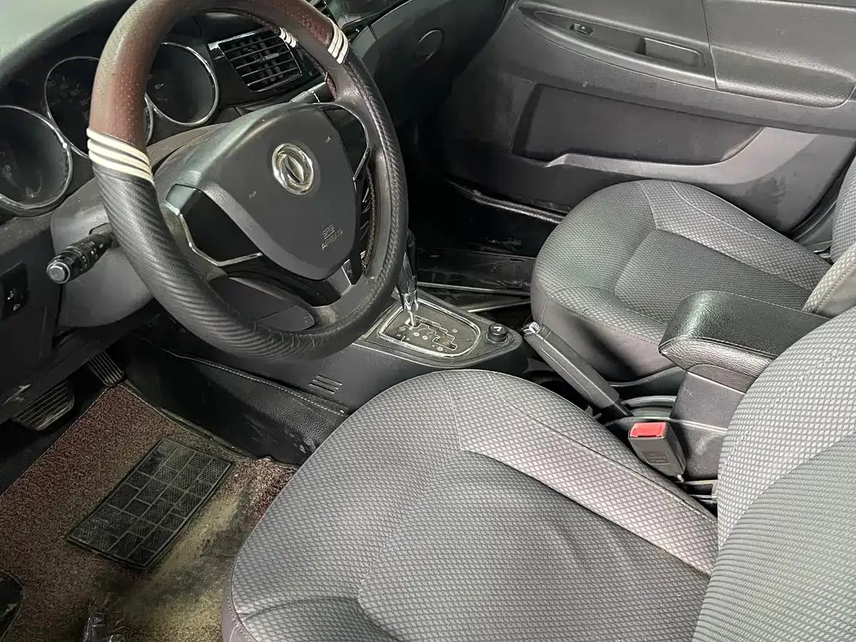 Dongfeng Fengshen S30 2014 Model 1.5L Automatic Premium Edition — миниатюра 3