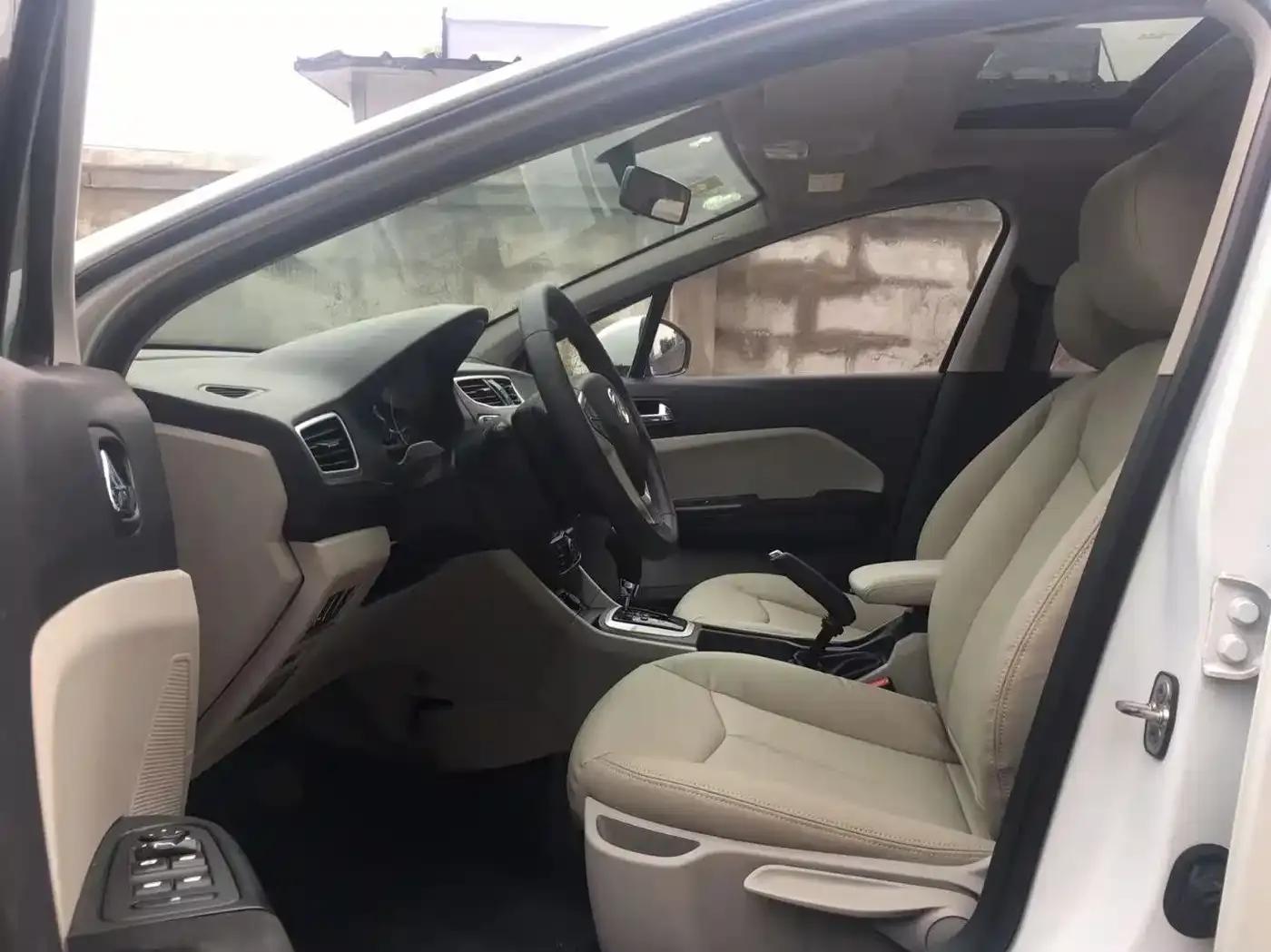 Dongfeng Fengshen L60 2015 Model 1.8L Automatic New Enjoyment Edition — миниатюра 5