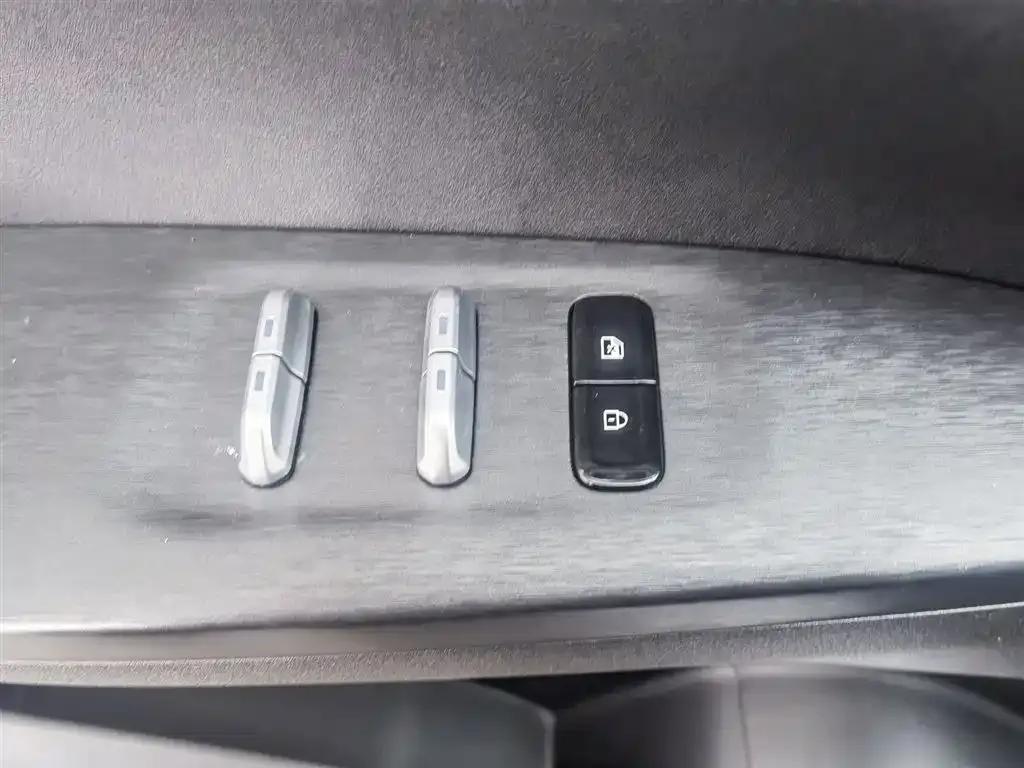 Dongfeng Fengshen L7X 2026 Model 530km Luxury Edition — миниатюра 9