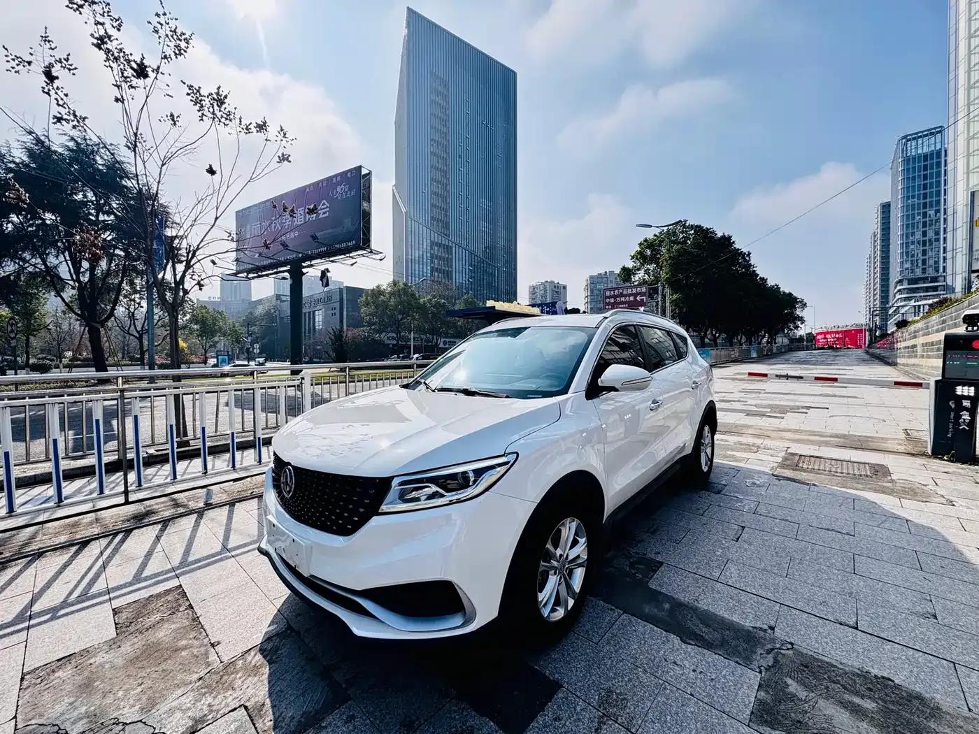 Fengguang 580Pro 2020 280TGDI CVT Leading Edition — миниатюра 1