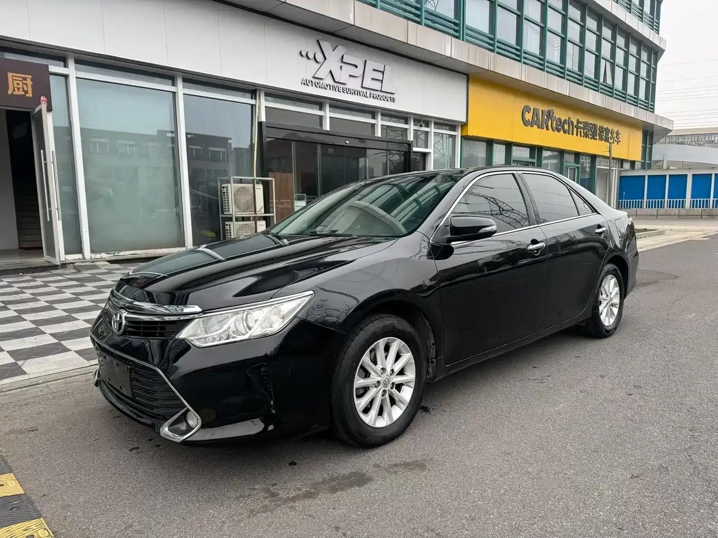 Camry 2016 2.0E 10th Anniversary Elite Edition — миниатюра 2